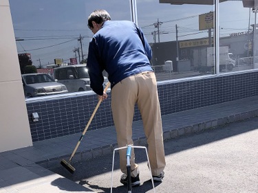 オフィスの外周の清掃