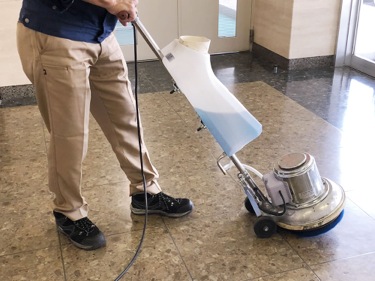 エントランスの清掃